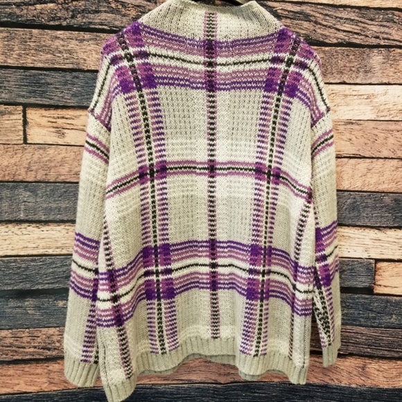 Purple and Gray Plaid Double Knit Sweater - Picture 5 of 8